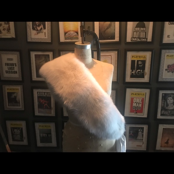 A Russian Sable Vest with matching Halo - Picture 5 of 5